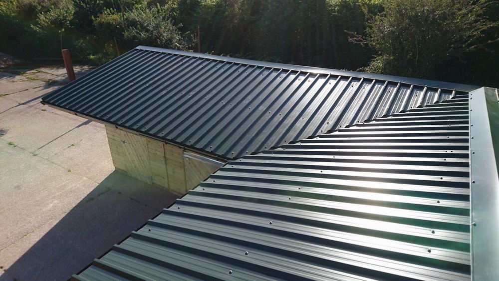 Dark Green Steel Roof Panels Weather-Resistant Metal Roofing
