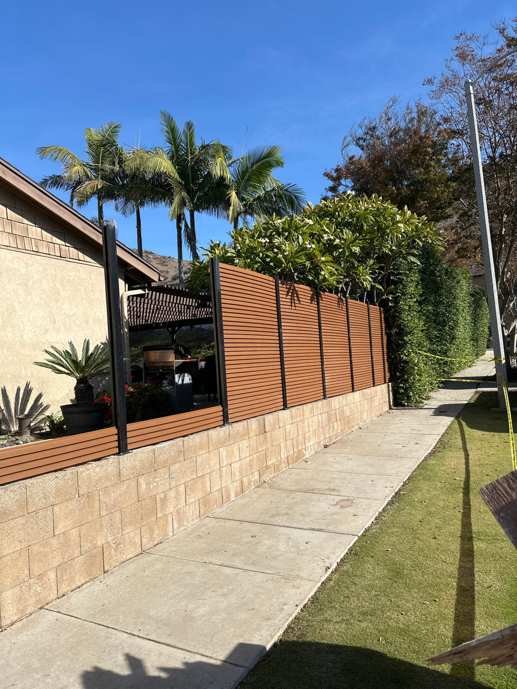 Teak Exterior Slat Wall Paneling for Outdoors