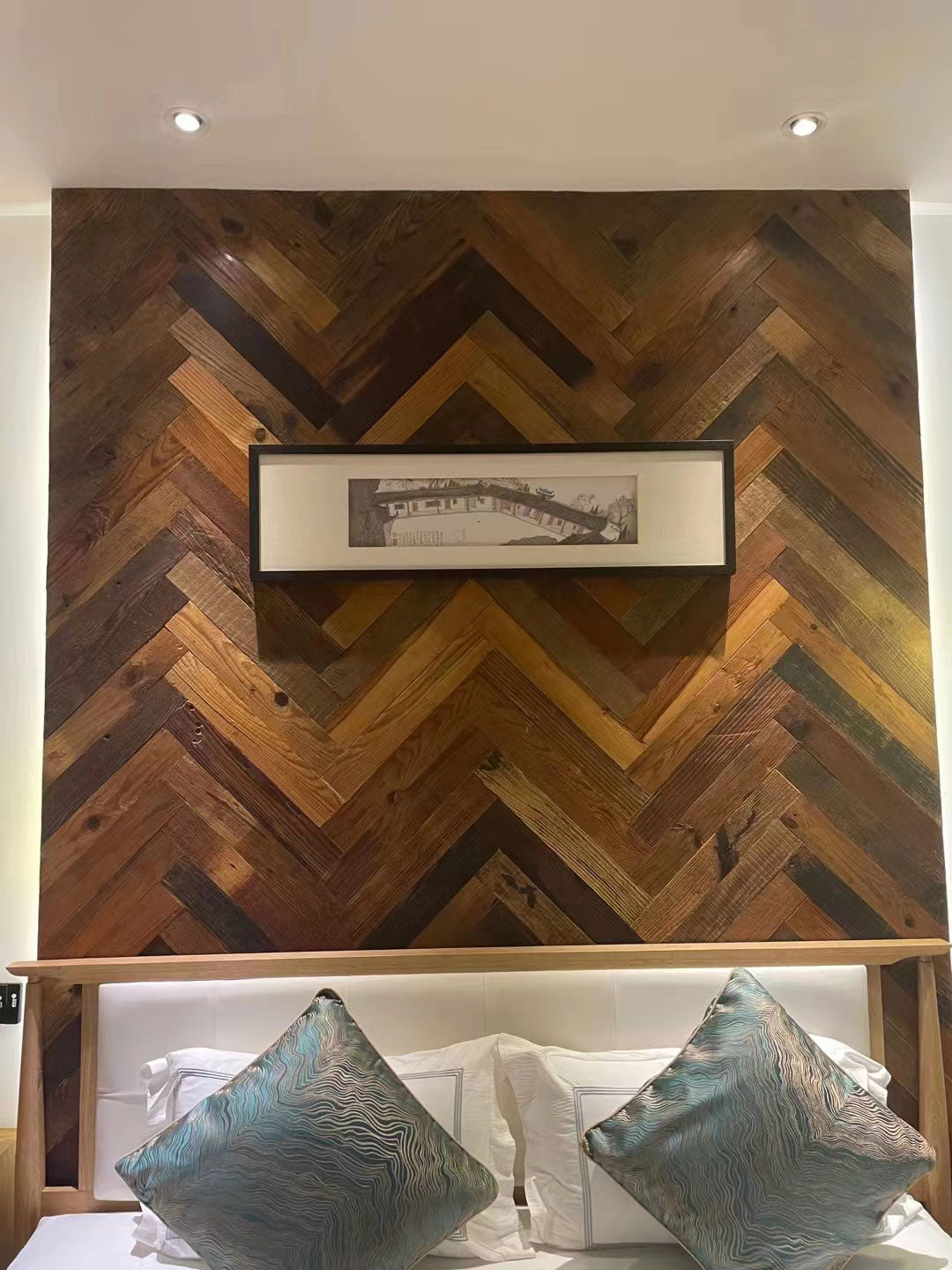 Reclaimed Barnwood Wall Planks