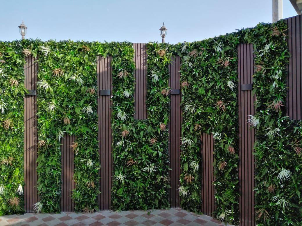 Dark Brown Exterior Slat Wall Paneling for Outdoors