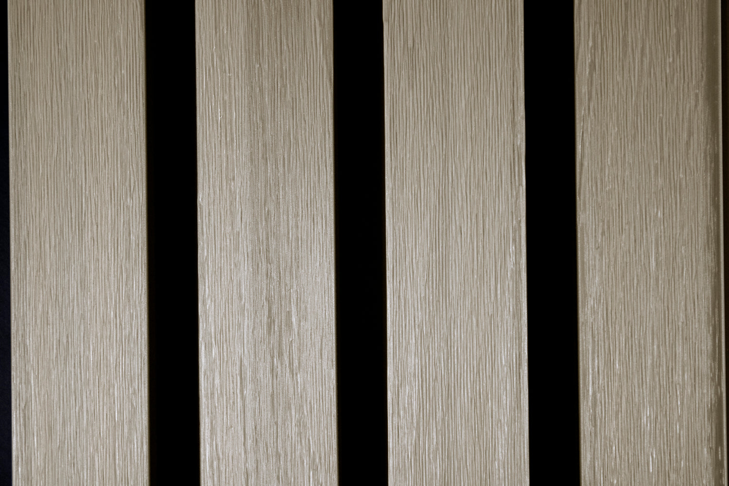 Glacier Oak With Black Accents – All-Weather Composite Slat Panel System for Outdoor Siding – 4-Strip Panel with 1.5" Slats